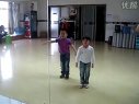 视频: 南京少儿街舞  m-KIDS少儿街舞工作室课堂教学（启蒙班）