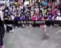 视频: 超强的8岁男孩街舞！机械舞 鬼步舞 墨尔本曳步舞