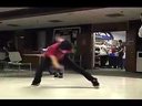 视频: 跟我学www.genwoxue.tk街舞教学视频分解慢动作街舞少年