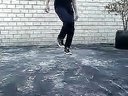 视频: 鬼舞步教学 中文 街舞 机械舞