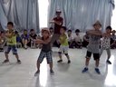 视频: 2013年UNC街舞暑期街舞班 少儿街舞 少儿街舞教学 排骨老师