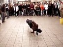 街舞牛人表演 街舞教学视频适合自学