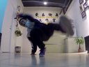视频: 【刘卓教学297】breaking街舞：4种不同的CC步教学(bboy小武)
