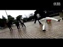 视频: 墨尔本视频面具男初级街舞教学 鬼步舞教程慢动作分解爵士舞