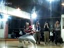 女生简单街舞教学视频_街舞舞曲breaking_机械舞基础教学