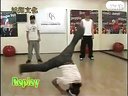 视频: 鬼步舞教学基础舞步 4大基本动作_街舞学习视频_鬼步舞大赛