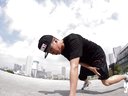 视频: 【Hip Hop独家】街舞教學 How to Breakdance - G Style Footwork - Spider Sweep
