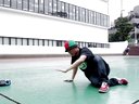 视频: 【Hip Hop独家】街舞教學 How to Breakdance - Floorwork - In and Out Thread
