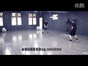 视频: 爵士舞入门教学适合自学的--男生街舞教学视频分解动作