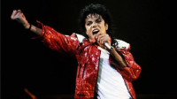 天天跳街舞 第357集 MJ之后再无巨星，日本粉丝致敬MJ快闪现场，百人齐舞太壮观-