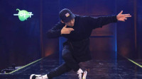 天天跳街舞 第130集大神胡浩亮，国内hiphop舞蹈领域无对手，他跳舞让人眼睛移不开