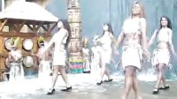 印第安-女子甩头舞蹈