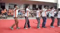 小学生甩葱舞表演