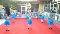  房家管庄幼儿园大班女孩舞蹈《街舞少年》-