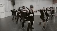 天天跳街舞 第447集人气组合Bigbang成员, 整个MV都在跳舞, 很多人称他为舞神大人