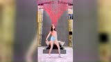 美女街舞：漂亮女生拍跳舞短视频