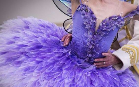 【芭蕾】一件紫丁香仙女舞裙的背后-英国皇家芭蕾舞团