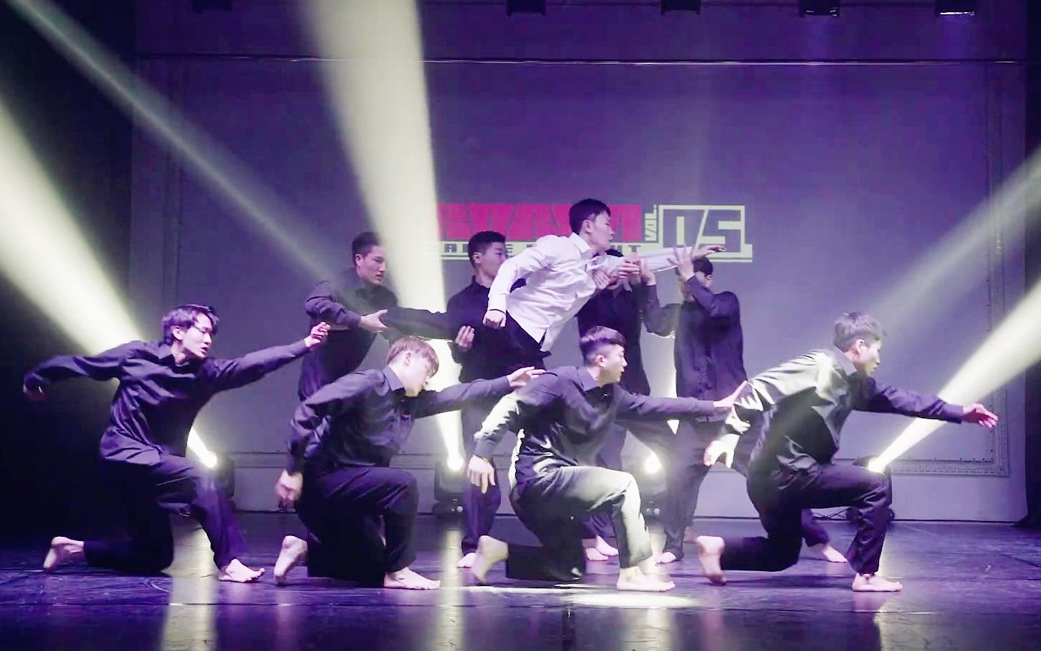 用古典音乐跳Popping？！大神Dokyun带领的舞团Emotional Line用身体演绎旋律和音符！Korea Dance Delight现场表演