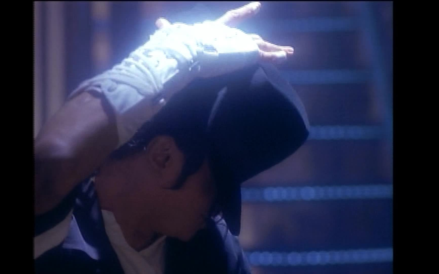 (高清拯救世界)迈克尔杰克逊MJ经典摇滚歌曲-Black Or White 黑与白 后面更是有集毕生舞蹈精髓的(黑豹之舞)