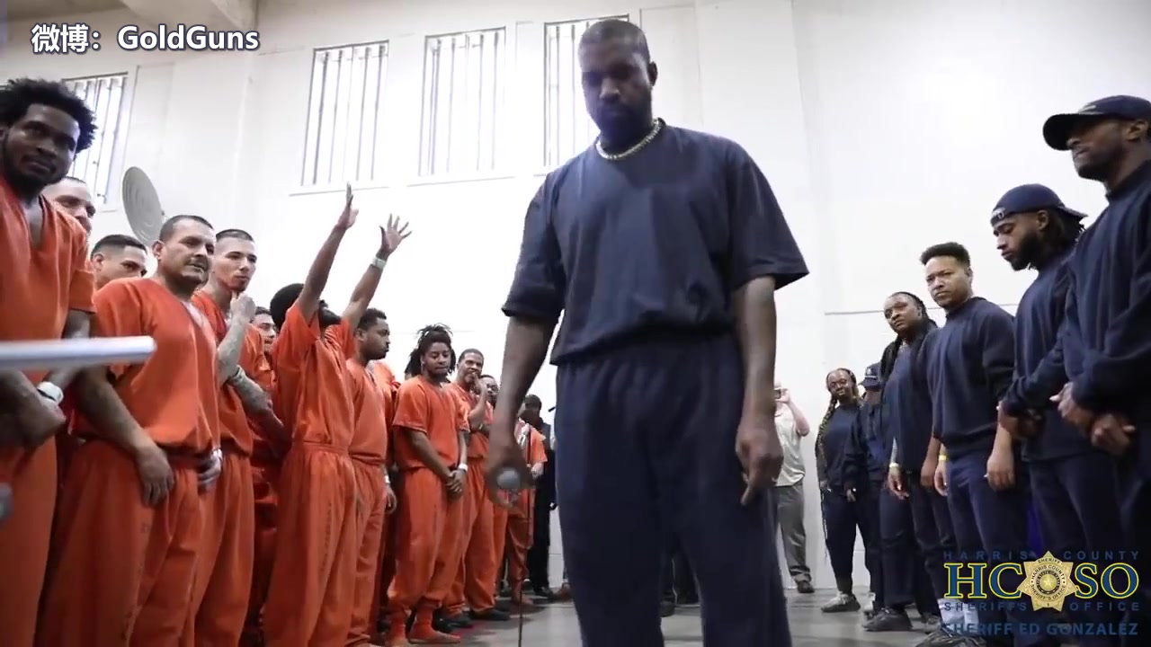 竞选美国总统？"新世纪福音说唱战士"Kanye West去监狱宣传福音说唱！