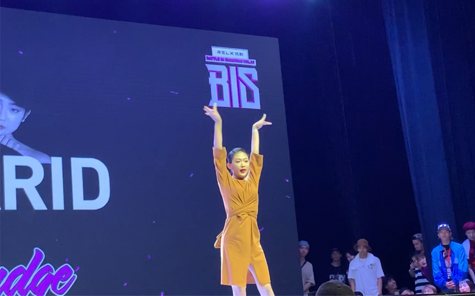 2019 BIS waacking judge show部分，出场顺序MARID,MOUNIA,RADA