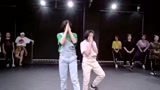 老师和徒弟的一场嘻哈尬舞，很惊艳！