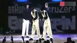 世界街舞大赛：最强街舞来了，黑人小哥双胞胎兄弟的同步！