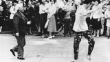 80年代霹雳舞：节奏感十足秒杀广场舞，真是厉害skr人