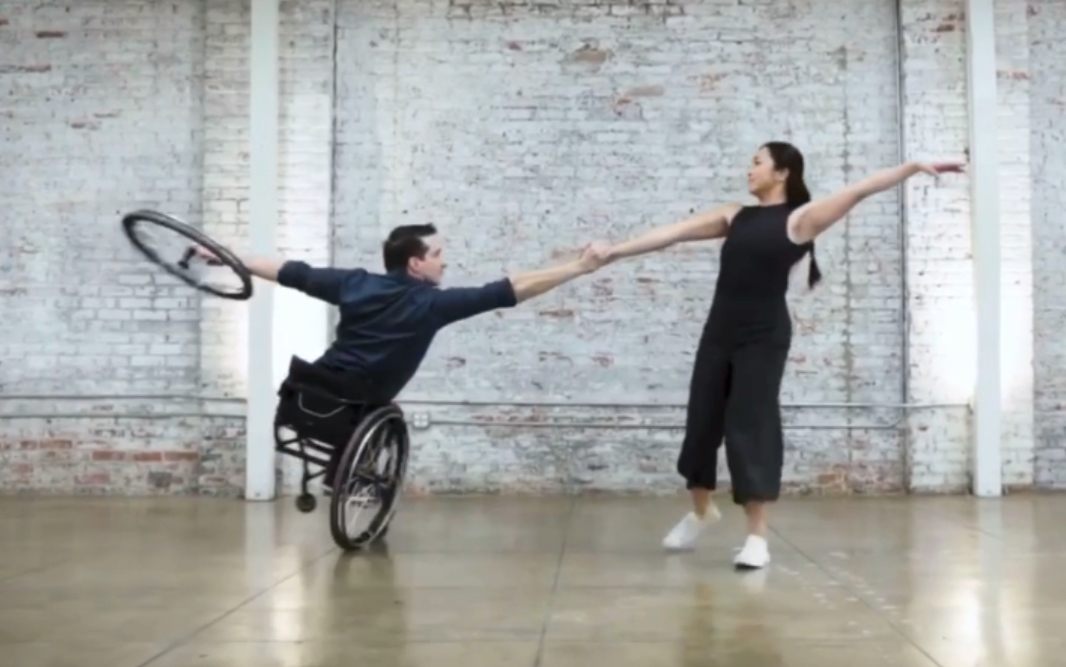 【外国残疾人现状】#1.超震撼的轮椅舞——残疾不过是一个字眼罢了