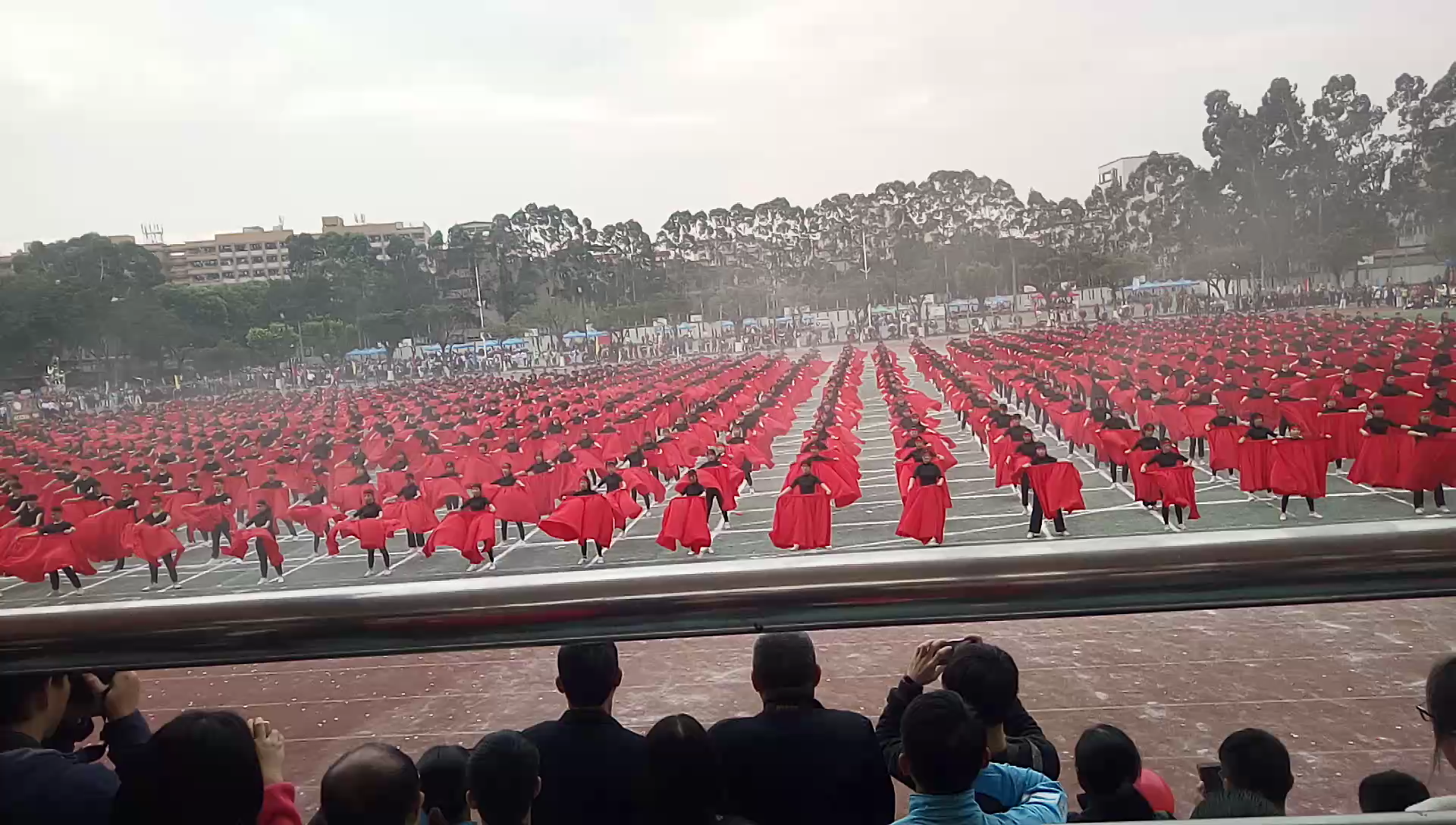 【千人斗牛舞】堪比奥运会般的校园运动会开幕式