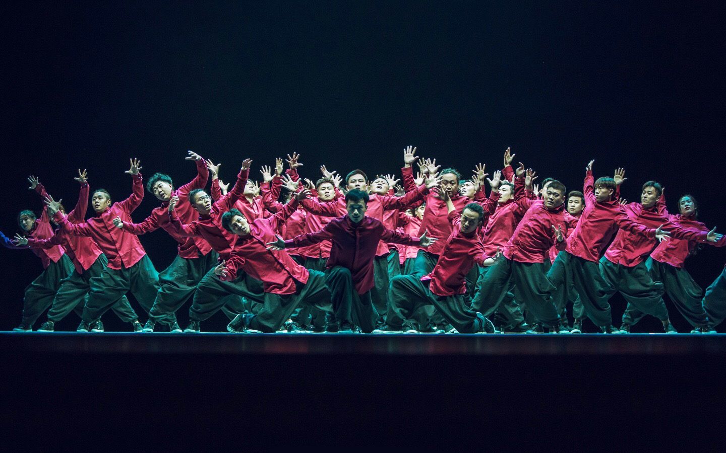 【街舞】《黄河》看街舞齐舞在主流舞台上演绎红色主题