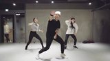 韩国男神跳舞耍帅！学员忍不住尖叫