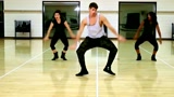 帅气健身教练教你跳有氧hiphop健身舞，让你跳出完美身材！