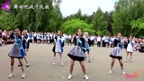 白俄罗斯女同学集体跳起“手枪舞”，网友：气势横扫全场