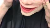 【猴姆独家】卡梅隆·莫纳汉参演《哥谭》第三季小丑杰罗姆再曝新幕后花絮。自己扯“脸皮”……​​​