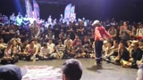 日本14岁女孩在街舞斗牛中连赢七局获得冠军，比赛精彩燃爆了！