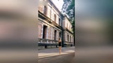 云南大学的日落时分，女友穿上芭蕾服翩翩起舞！