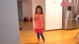 太有爱了，5岁的女儿嘻哈饶舌，爸爸跟着跳机械舞！