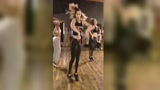 舞蹈训练室团队训练震感街舞