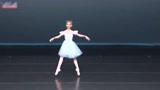 9岁小女孩生动演绎芭蕾舞蹈！