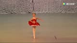 俄罗斯8岁小女孩表演芭蕾剧目《艾斯米拉达》，未来可期！
