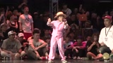 7岁中国小萝莉在街舞大赛上的超炸表现，32进16