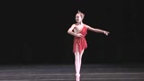 美少女萌妹子跳芭蕾舞