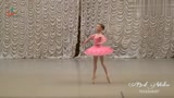 芭蕾舞《睡美人》节选，小姑娘真的就是仙女