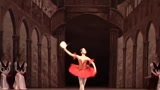 福田由佳的芭蕾舞《艾丝美拉达》变奏