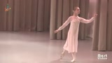 超欢快的现代芭蕾，小妹妹长得太美了吧