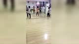 街舞教学示范视频.乐祎乐小强老师