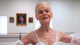 77岁奶奶坚持跳芭蕾，跳了70年，舞蹈就是她的生命！