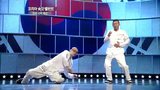韩国节目双人机械舞表演 表演过程中全场鸦雀无声