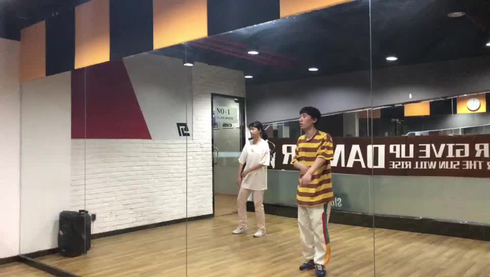 【星城街舞】北京专业街舞培训，零基础锁舞培训班